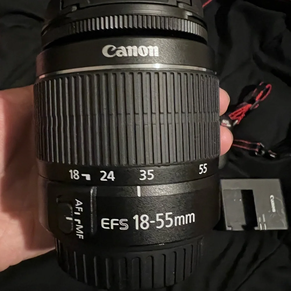 Canon EOS REBELT100 like NEW!!!!!!!